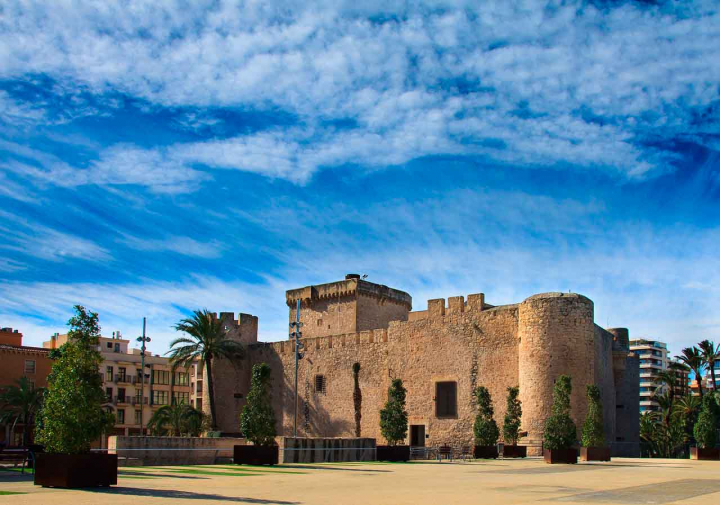 Viajar en autocaravana a Elche