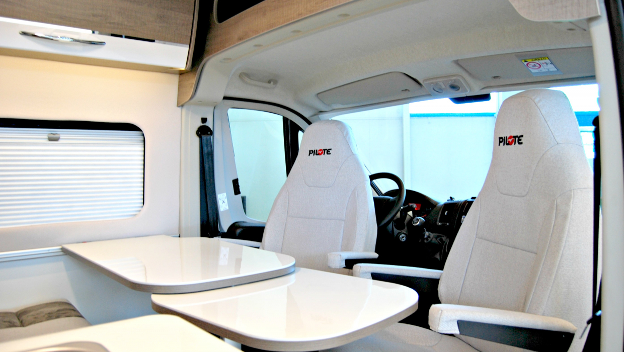 Furgoneta Camper Pilote VE600S Interior