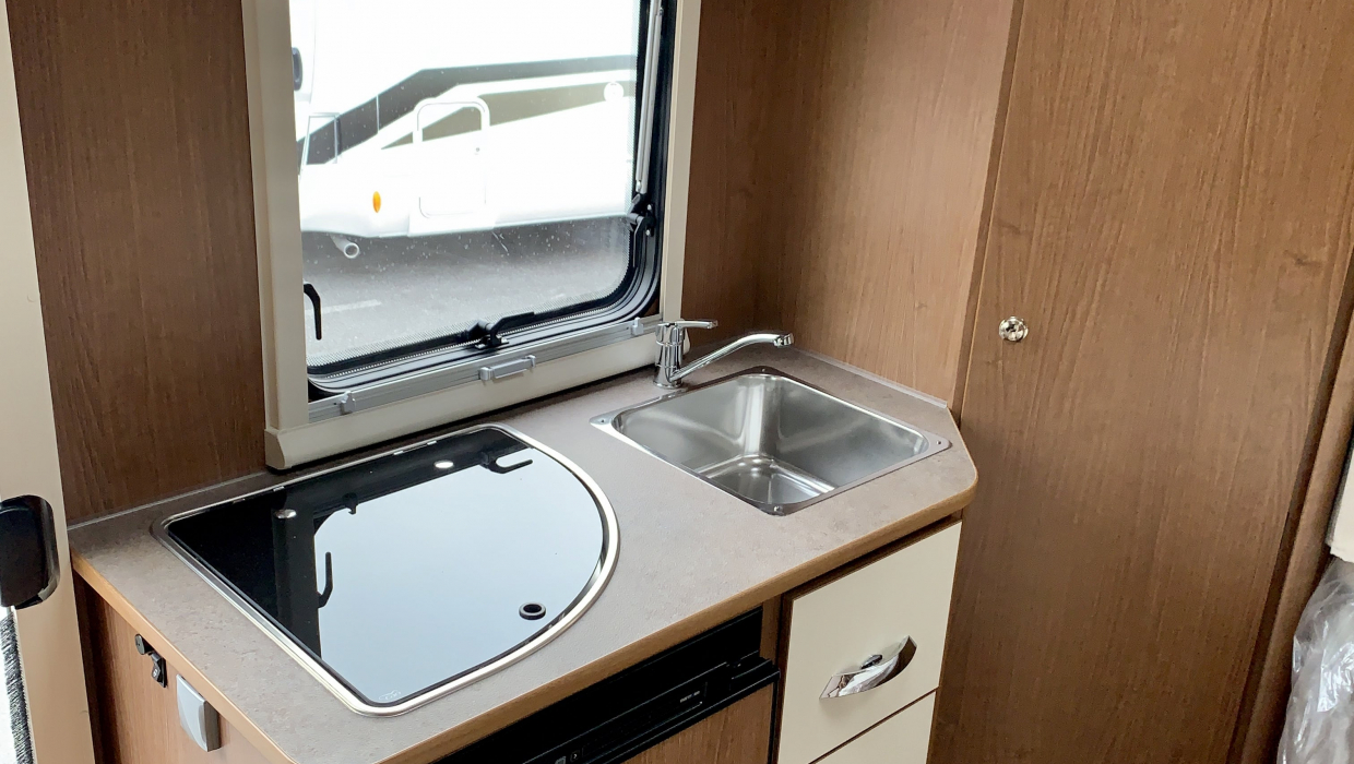 Autocaravana Kayak 12 PLUS Interior