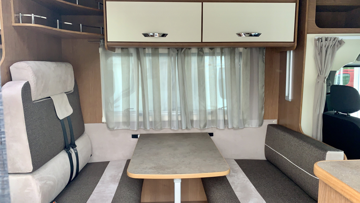 Autocaravana Kayak 12 PLUS Interior