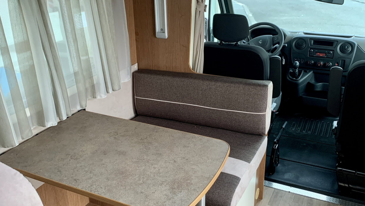 Autocaravana Kayak 12 PLUS Interior