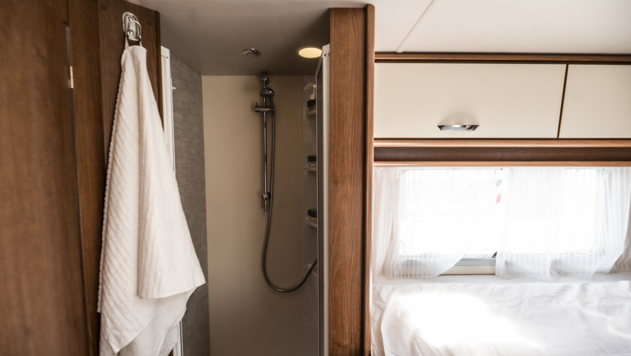 Kayak 95 Plus - autocaravana alquiler interior