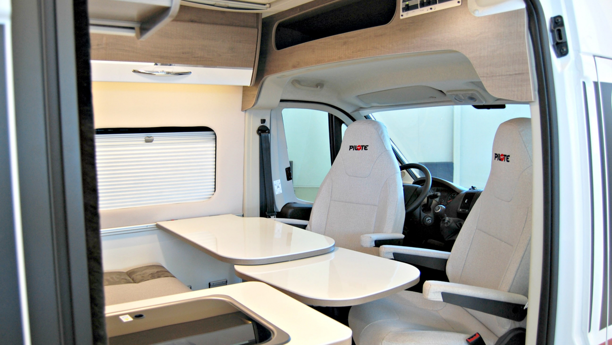 Furgoneta Camper Pilote VE600S Interior