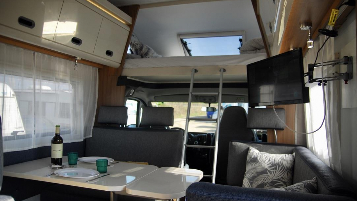 Sunliving a70dk alquiler autocaravanas