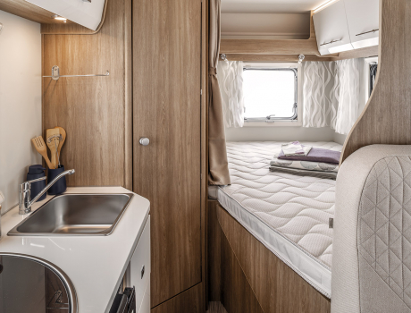 Autocaravana perfilada Seal 12 PLUS Interior