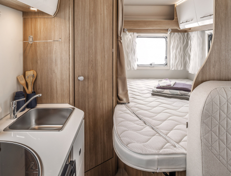 Autocaravana perfilada Seal 12 PLUS Interior