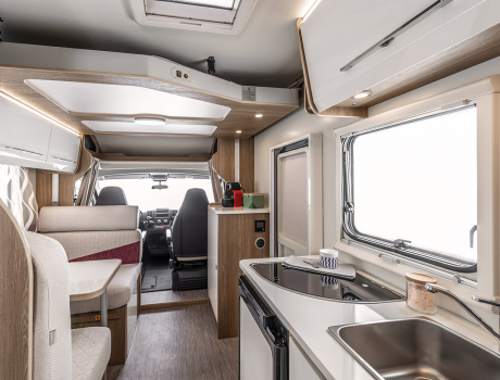 Autocaravana perfilada Seal 12 PLUS Interior