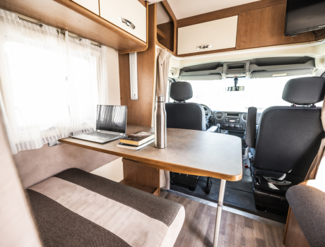 Kayak 14 PLUS Interior