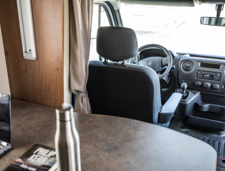 Kayak 14 PLUS Interior