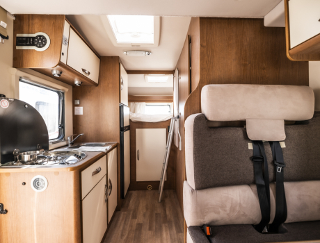 Kayak 14 PLUS Interior