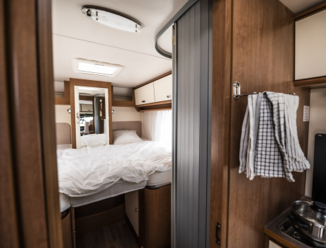 Kayak 95 Plus - autocaravana alquiler interior