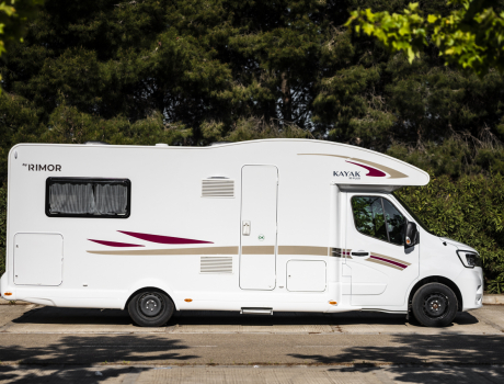 Kayak 95 Plus - autocaravana alquiler exterior