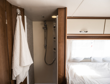 Kayak 95 Plus - autocaravana alquiler interior
