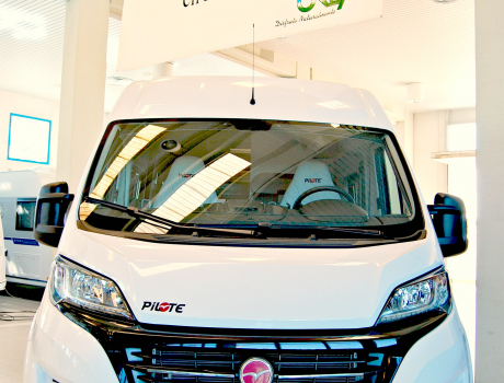 Furgoneta Camper Pilote VE600S Exterior