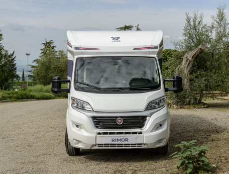 Autocaravana perfilada Seal 12 PLUS Exterior